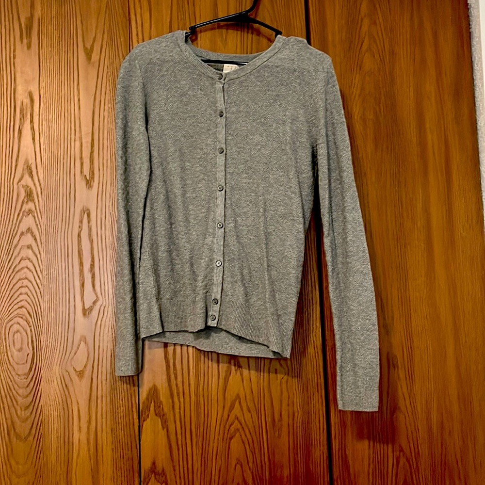 Women’s gray cardigan